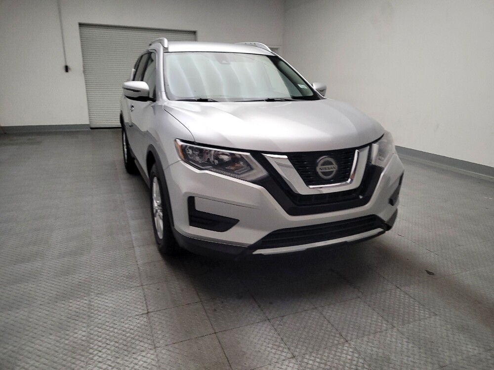 2019 Nissan Rogue in Montclair, CA 91763 - 18099901 14