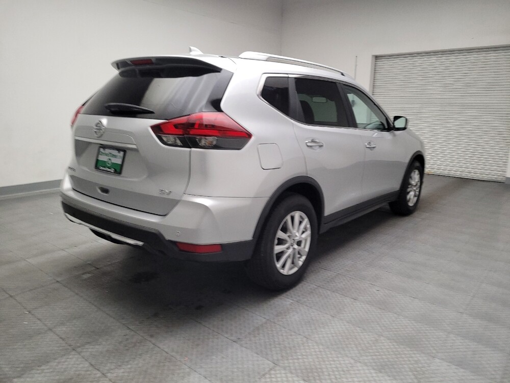 2019 Nissan Rogue in Montclair, CA 91763 - 18099901 9