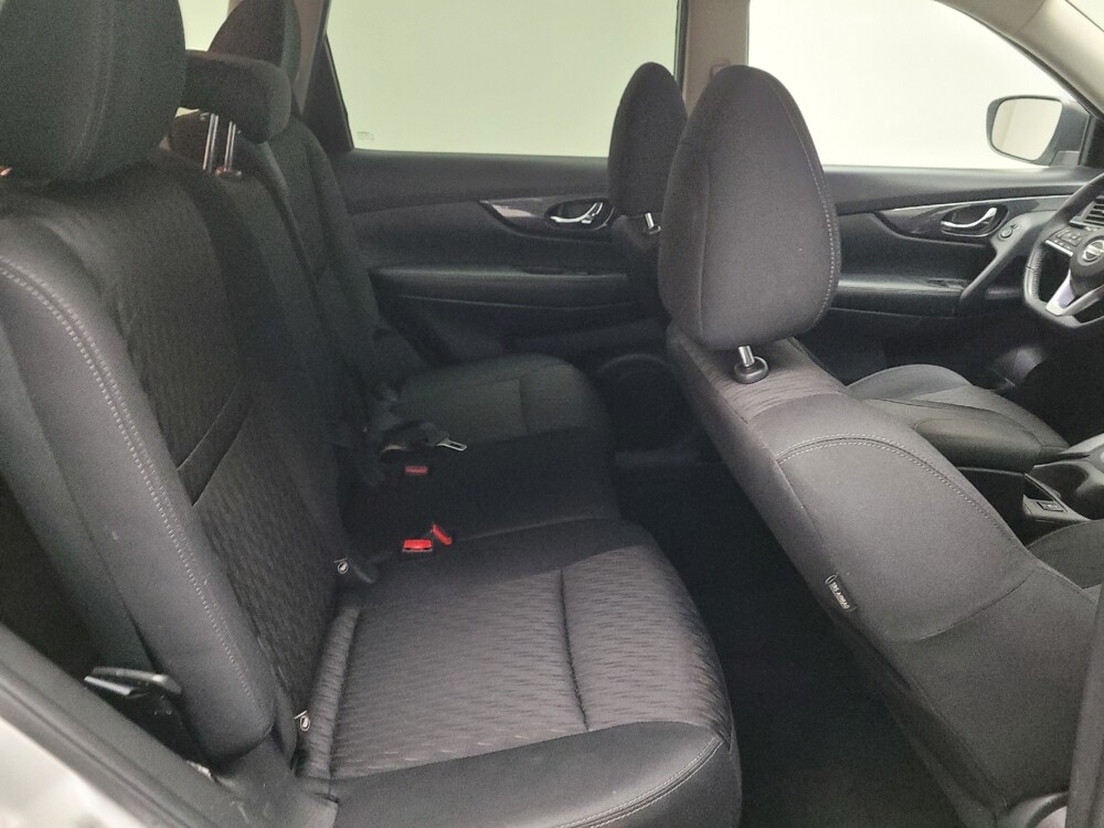 2019 Nissan Rogue in Montclair, CA 91763 - 18099901 19