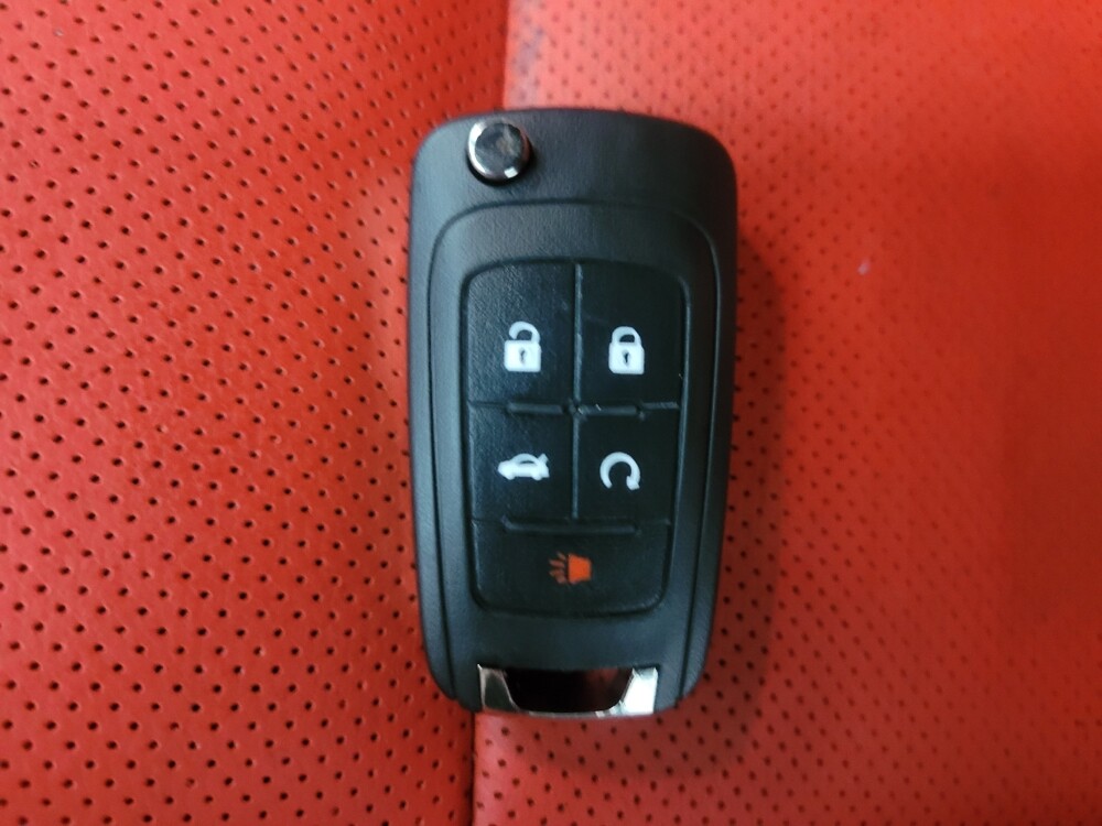 2015 Chevrolet Camaro in Huntsville, AL 35816 - 18099904 32