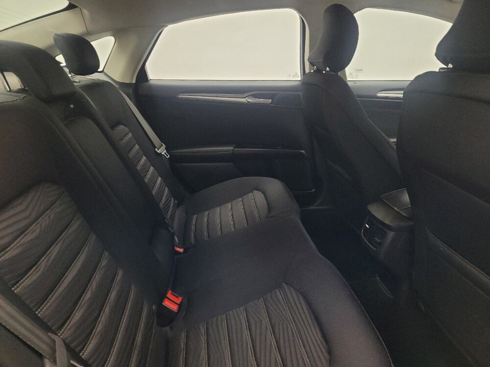 2016 Ford Fusion in Huntsville, AL 35816 - 18099905 19