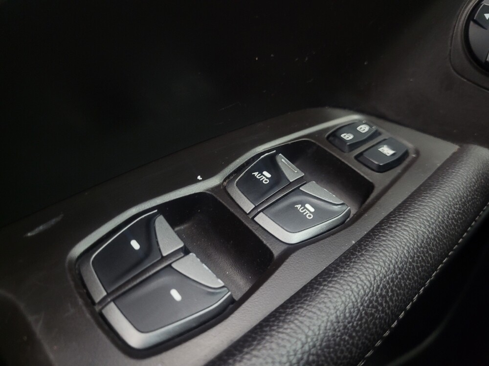 2017 Hyundai Santa Fe in Ft Wayne, IN 46805 - 18099907 27