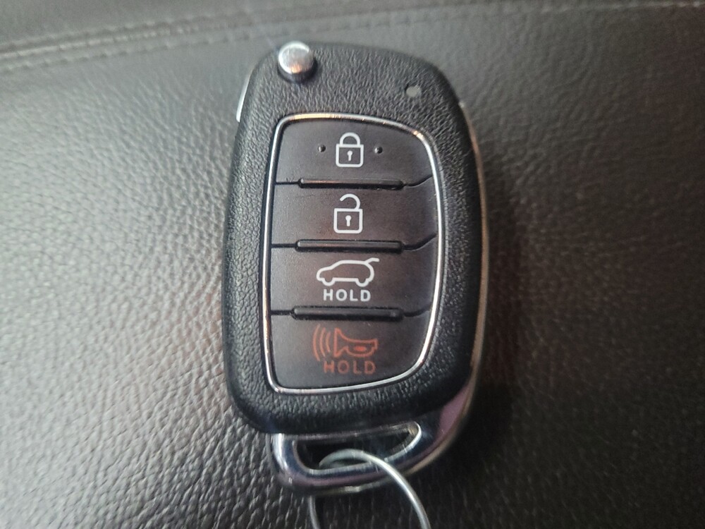 2017 Hyundai Santa Fe in Ft Wayne, IN 46805 - 18099907 32