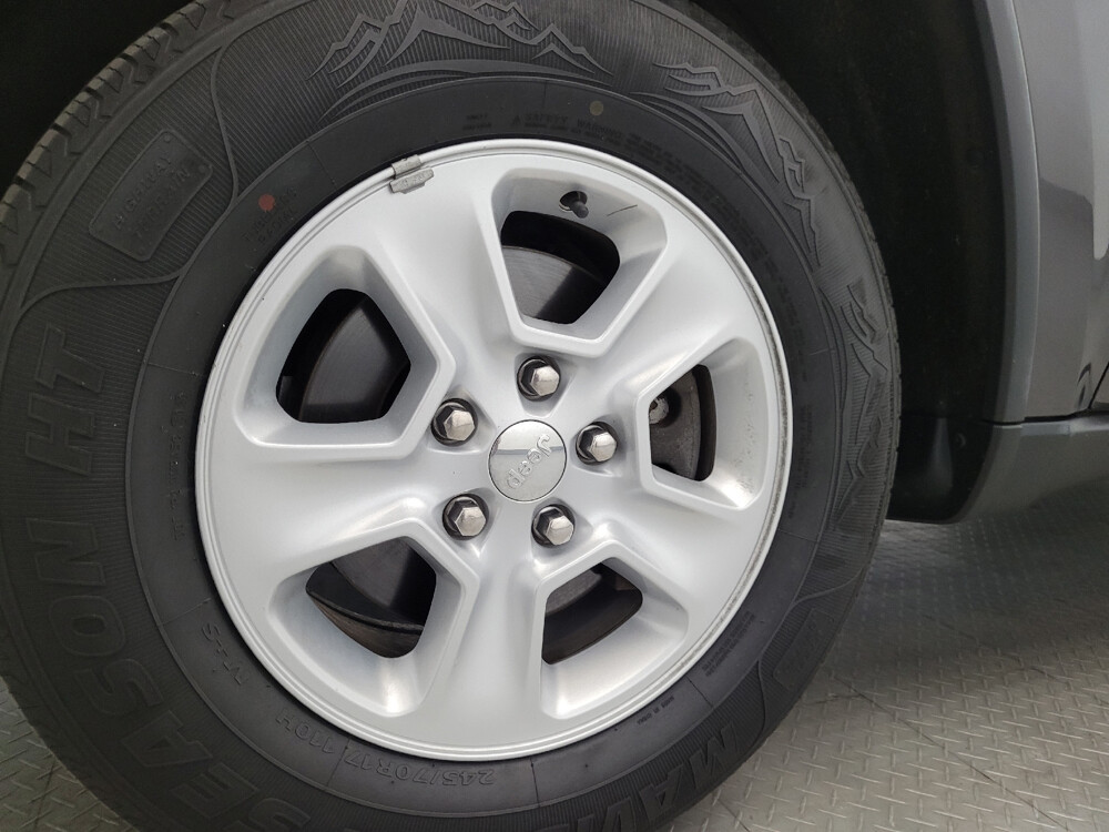 2017 Jeep Grand Cherokee in Chesapeake, VA 23320 - 18099908 31