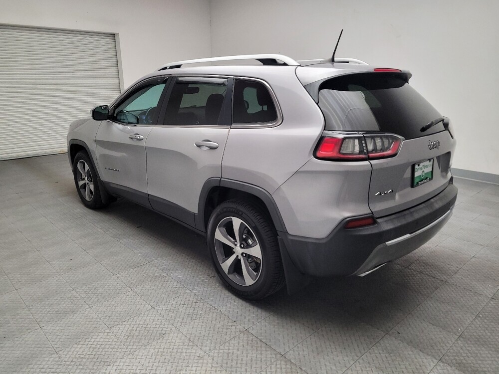 2019 Jeep Cherokee in Downey, CA 90241 - 18099923 5