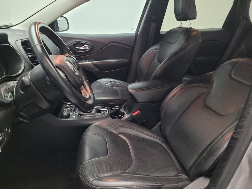 2019 Jeep Cherokee in Downey, CA 90241 - 18099923 17