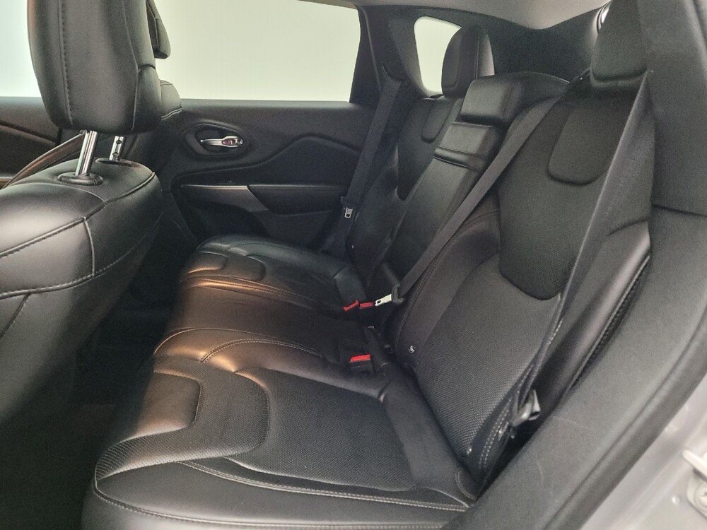 2019 Jeep Cherokee in Downey, CA 90241 - 18099923 18