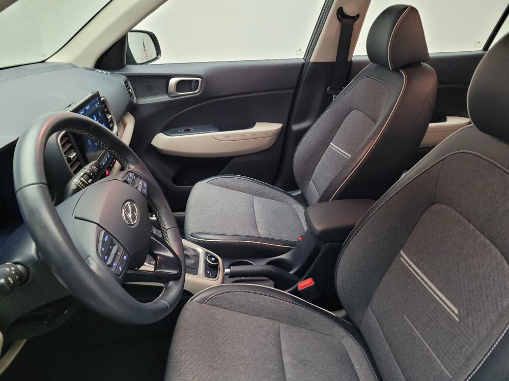 2020 Hyundai Venue in El Cajon, CA 92020 - 18099924 17