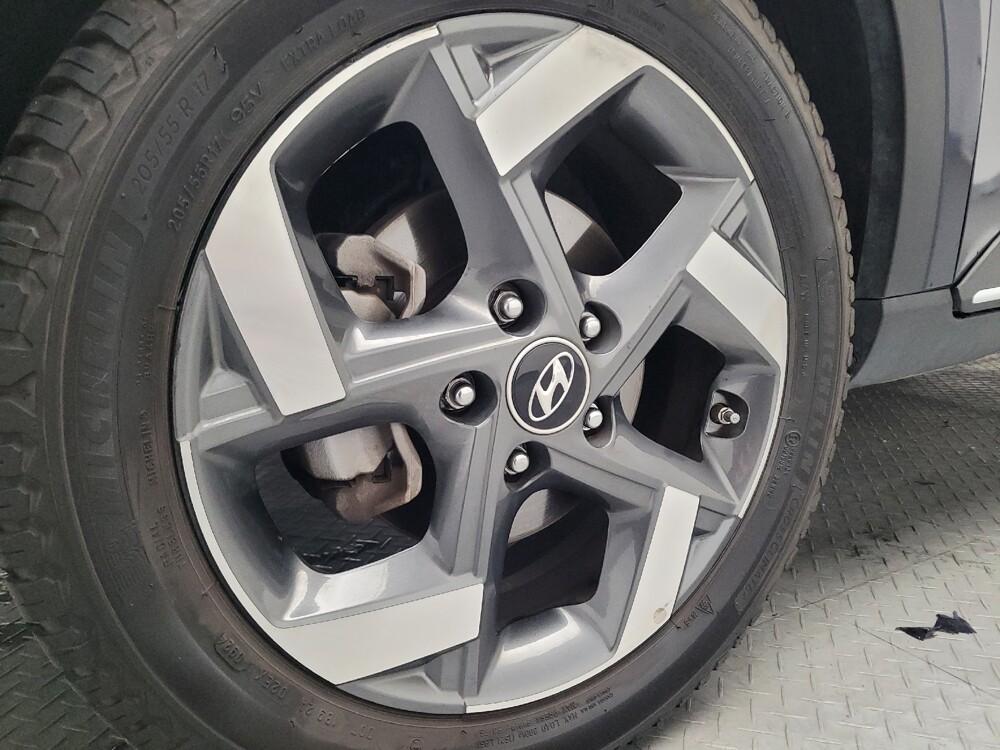 2020 Hyundai Venue in El Cajon, CA 92020 - 18099924 31