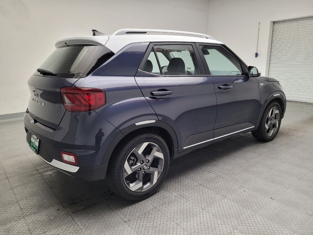 2020 Hyundai Venue in El Cajon, CA 92020 - 18099924 9