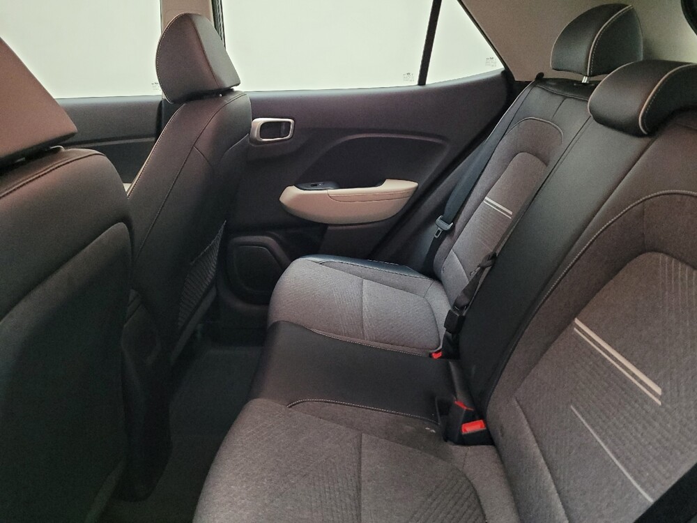 2020 Hyundai Venue in El Cajon, CA 92020 - 18099924 18