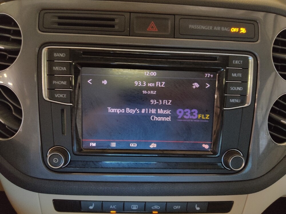 2016 Volkswagen Tiguan in Bradenton, FL 34207 - 18099926 25