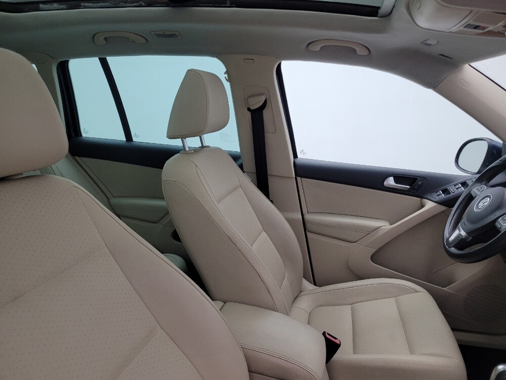 2016 Volkswagen Tiguan in Bradenton, FL 34207 - 18099926 21