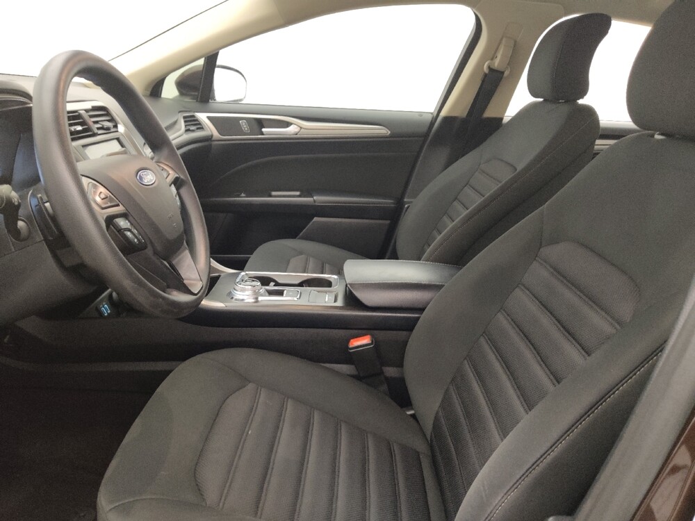 2019 Ford Fusion in Fort Myers, FL 33907 - 18099928 17