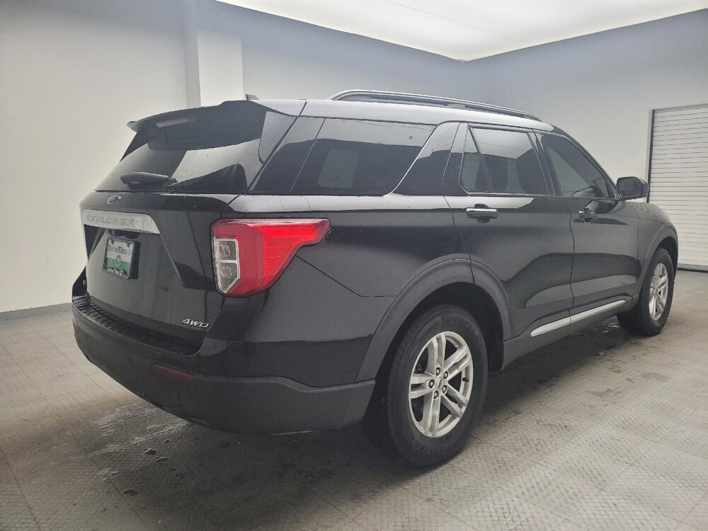 2021 Ford Explorer in Eastpointe, MI 48021 - 18099932 10