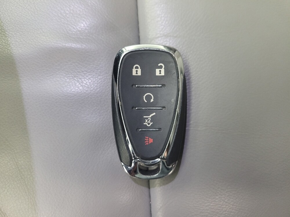 2020 Chevrolet Traverse in Eastpointe, MI 48021 - 18099933 32