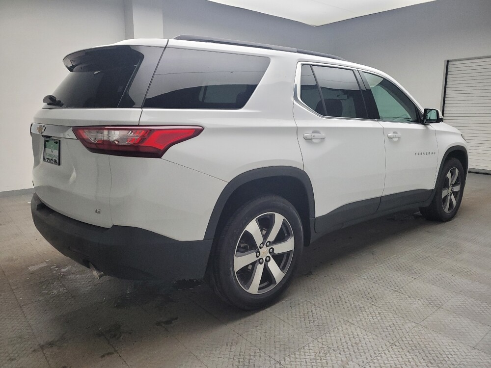 2020 Chevrolet Traverse in Eastpointe, MI 48021 - 18099933 10