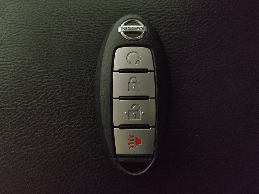 2018 Nissan Pathfinder in Conyers, GA 30094 - 18099945 32