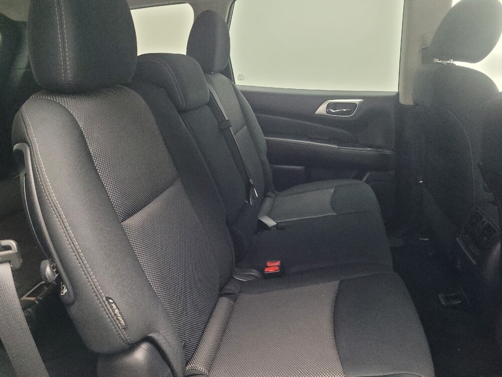 2018 Nissan Pathfinder in Conyers, GA 30094 - 18099945 19