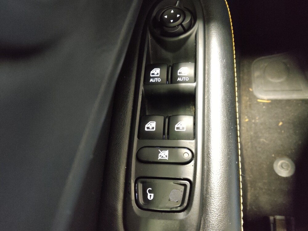 2018 Jeep Compass in Conyers, GA 30094 - 18099949 27