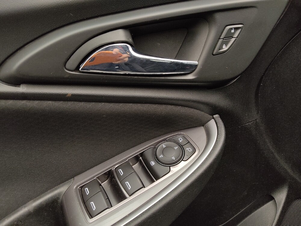 2021 Chevrolet Malibu in Colorado Springs, CO 80909 - 18099950 27