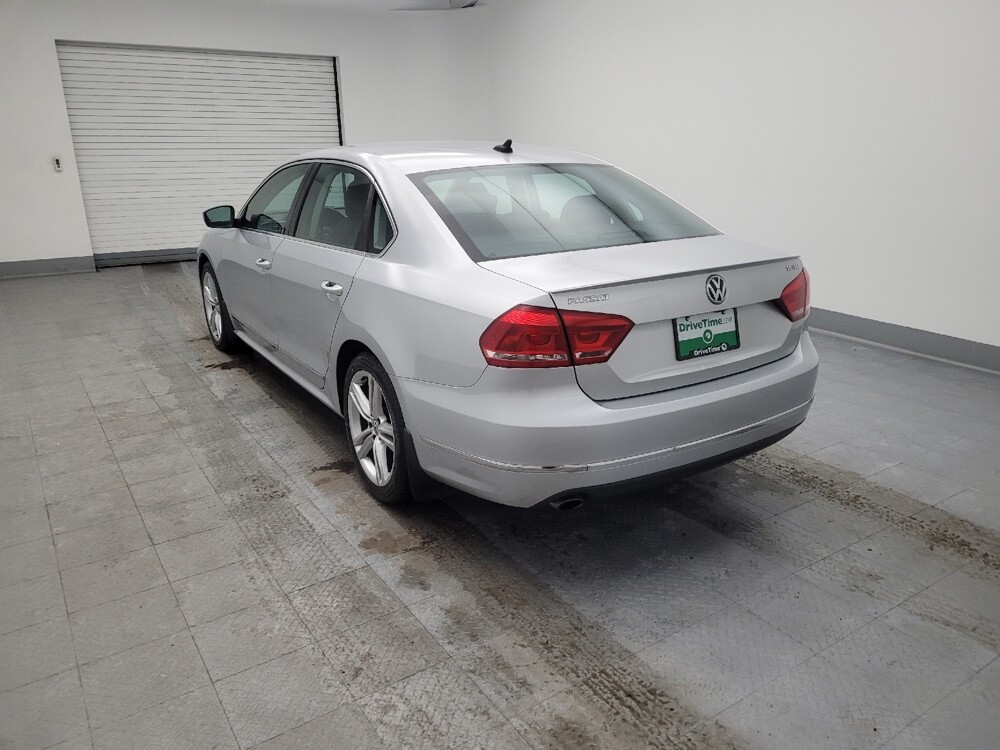 2015 Volkswagen Passat in Columbus, OH 43228 - 18099951 5