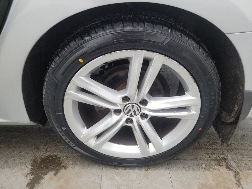 2015 Volkswagen Passat in Columbus, OH 43228 - 18099951 31