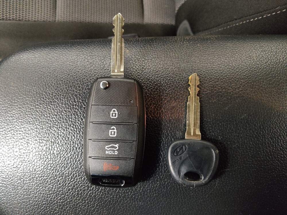 2018 Kia Forte in Birmingham, AL 35215 - 18099958 32