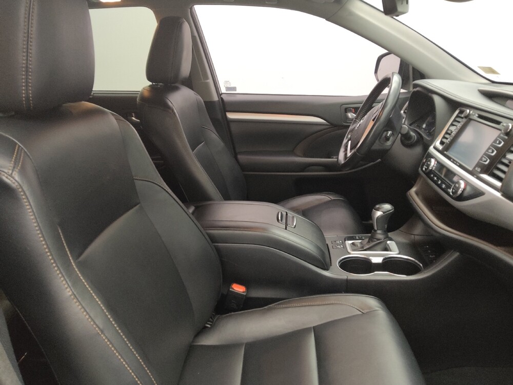 2018 Toyota Highlander in Lakewood, CO 80215 - 18099968 21