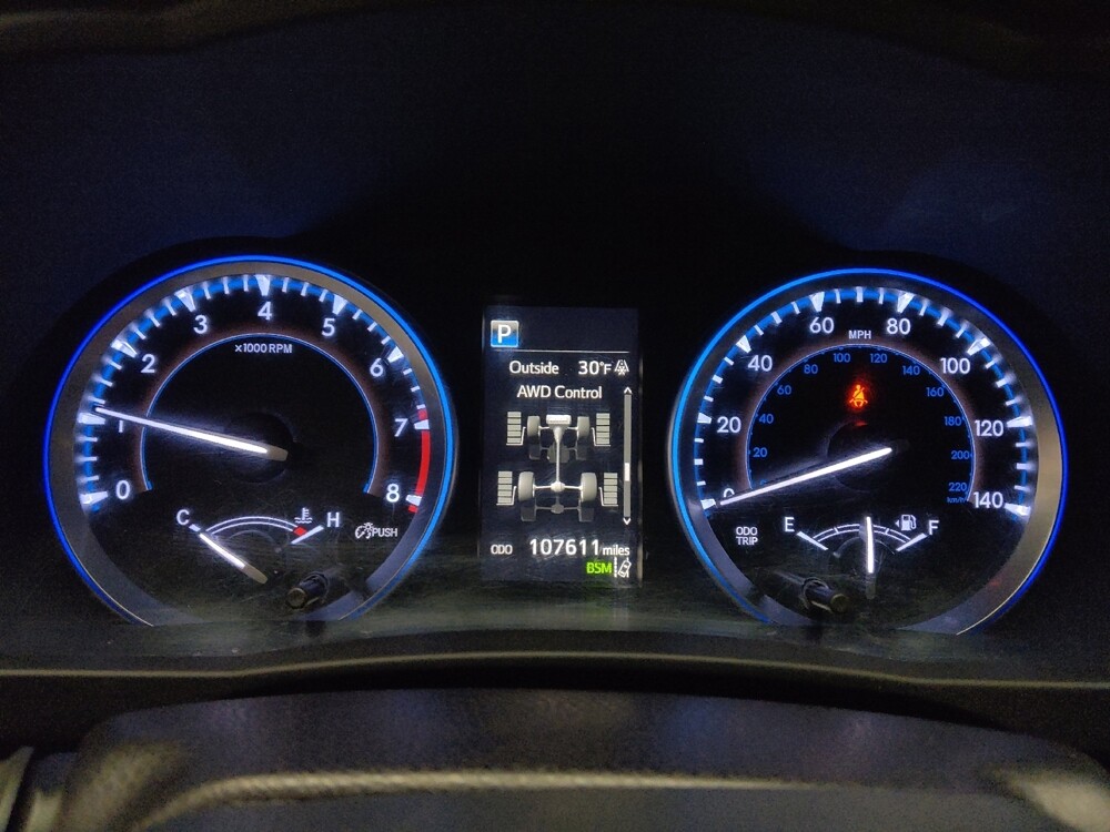 2018 Toyota Highlander in Lakewood, CO 80215 - 18099968 23