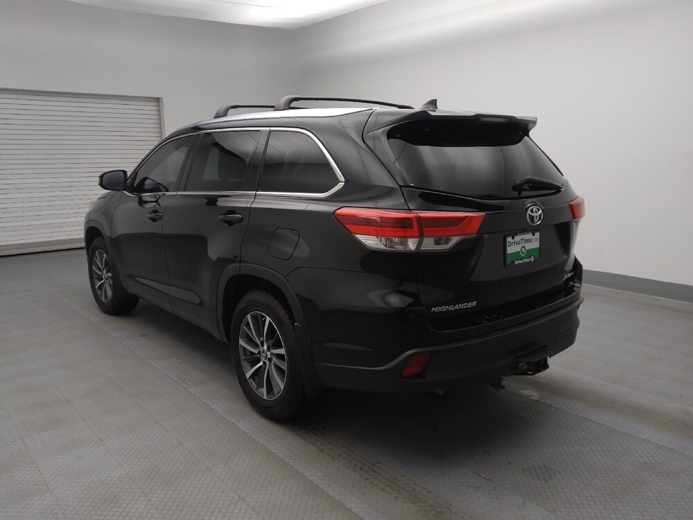 2018 Toyota Highlander in Lakewood, CO 80215 - 18099968 5