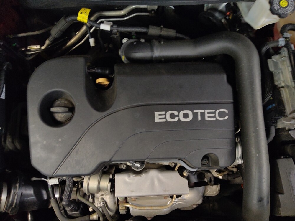 2020 Chevrolet Equinox in Metairie, LA 70006 - 18099975 30