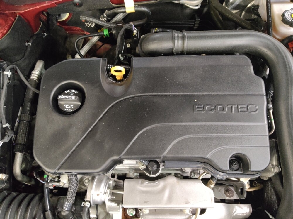 2019 Chevrolet Malibu in Metairie, LA 70006 - 18099979 30