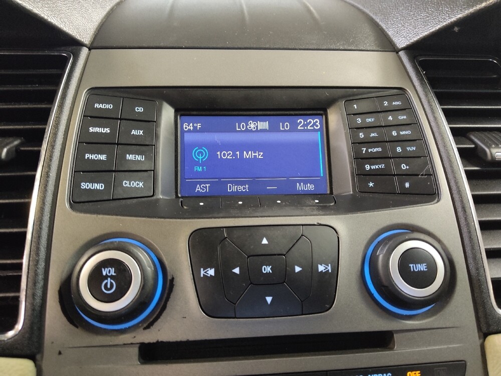 2017 Ford Taurus in Metairie, LA 70006 - 18099980 25