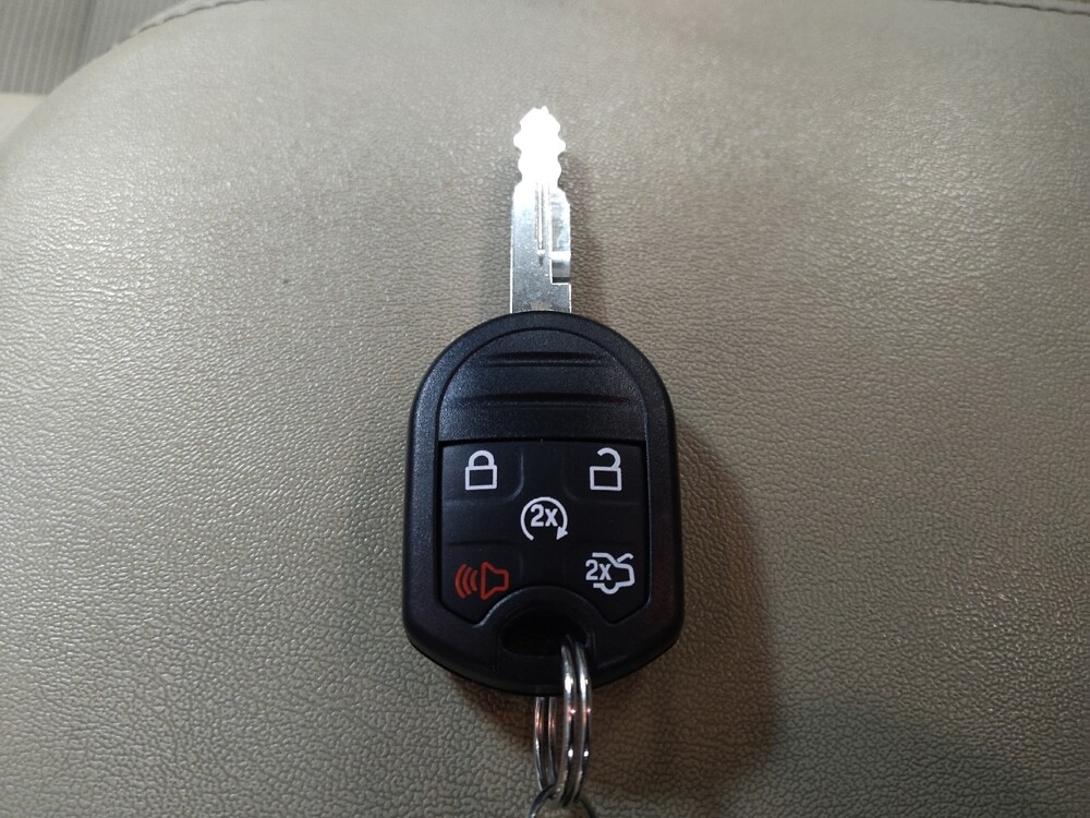 2017 Ford Taurus in Metairie, LA 70006 - 18099980 32