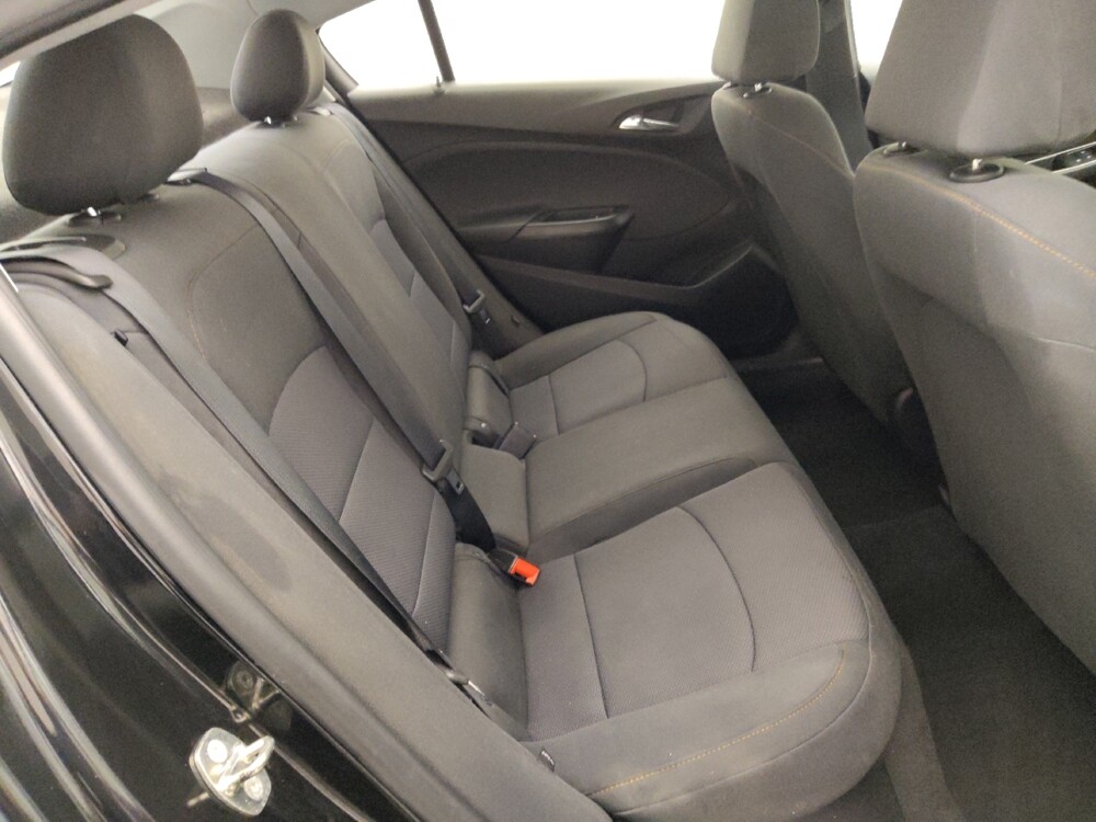 2019 Chevrolet Cruze in Metairie, LA 70006 - 18099982 19