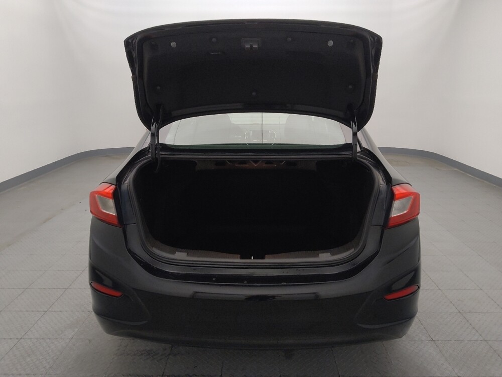 2019 Chevrolet Cruze in Metairie, LA 70006 - 18099982 29