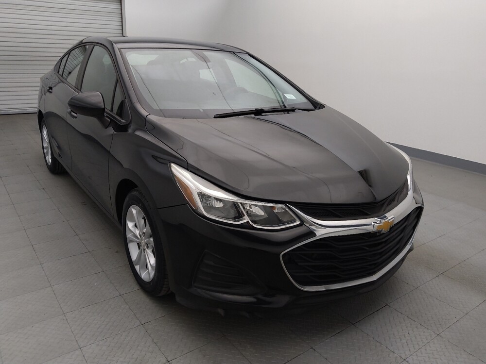 2019 Chevrolet Cruze in Metairie, LA 70006 - 18099982 13