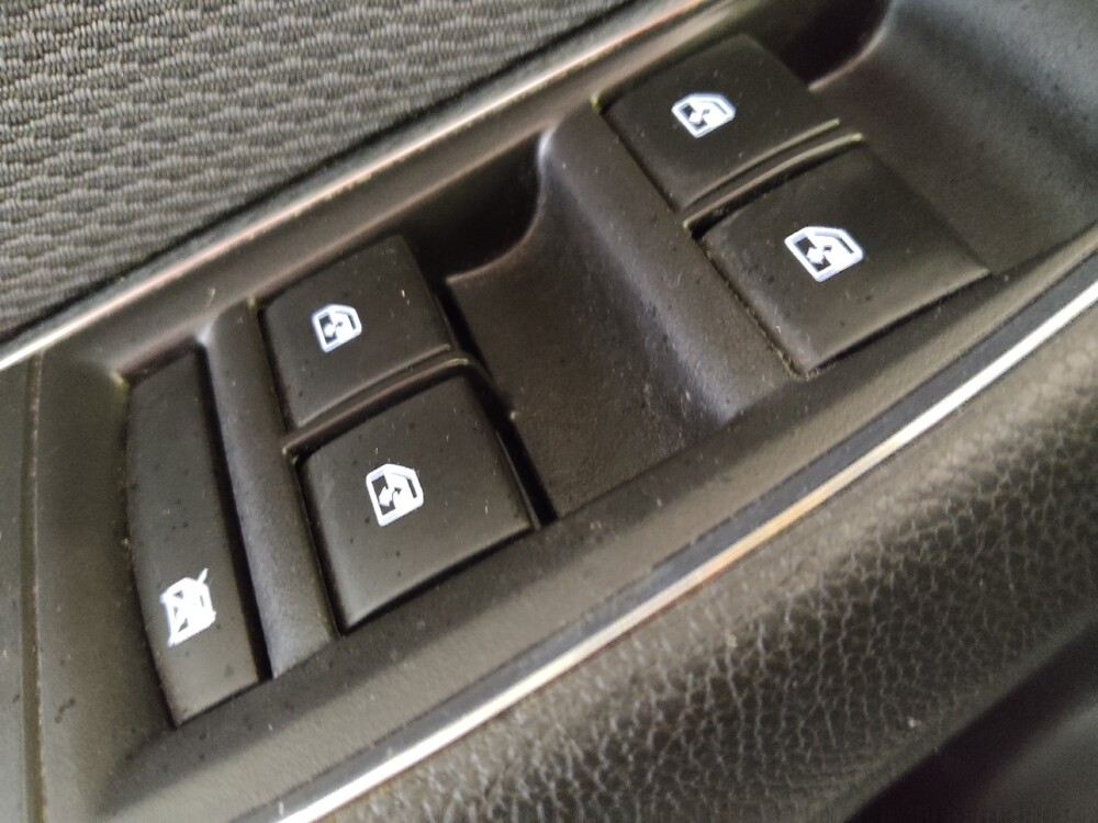 2019 Chevrolet Cruze in Metairie, LA 70006 - 18099982 22