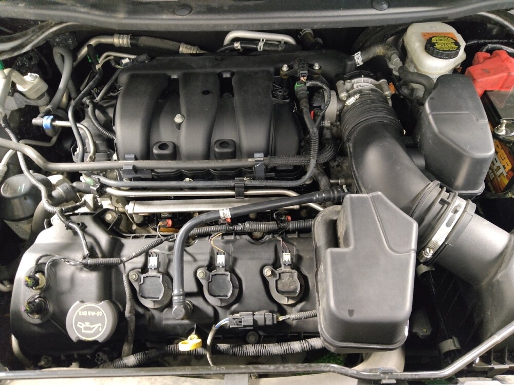 2018 Ford Explorer in Metairie, LA 70006 - 18099988 30