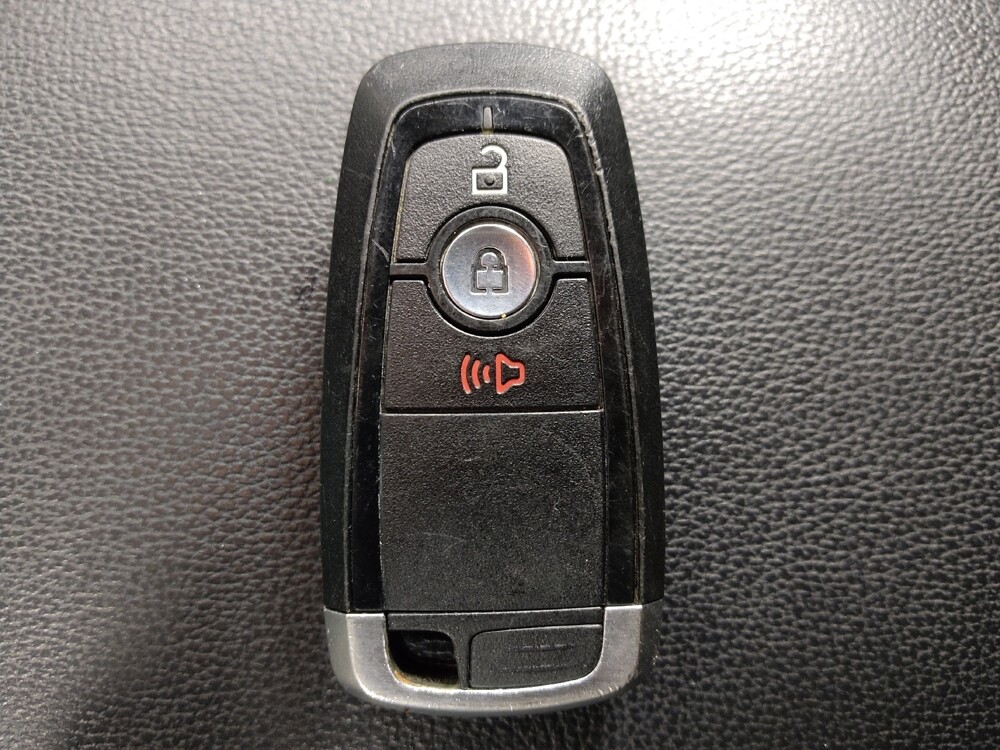 2018 Ford Explorer in Metairie, LA 70006 - 18099988 32