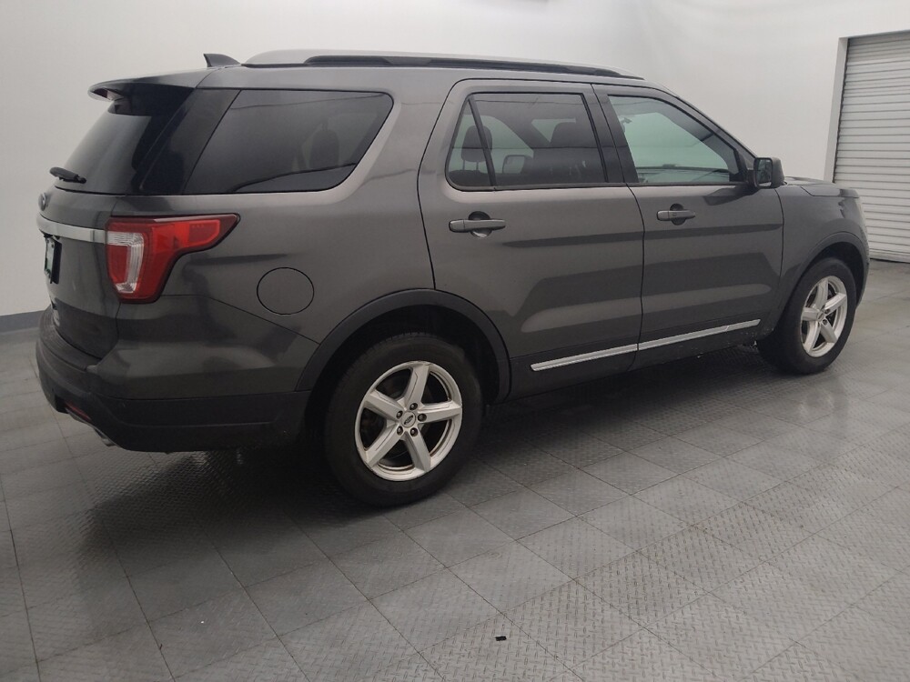 2018 Ford Explorer in Metairie, LA 70006 - 18099988 10