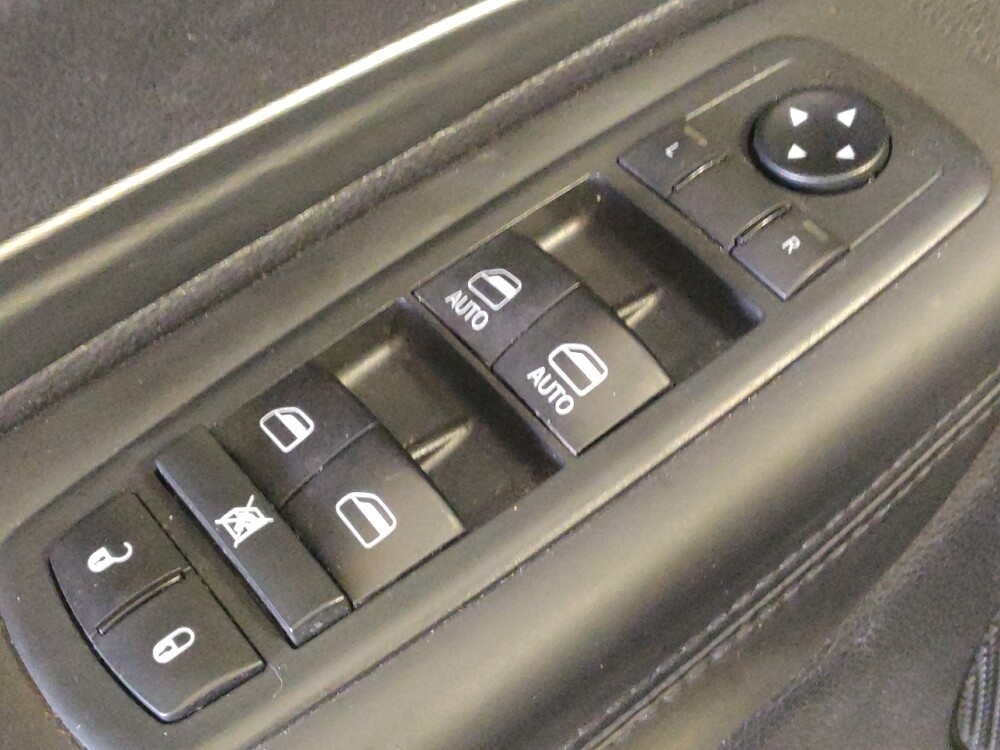 2020 Dodge Durango in Metairie, LA 70006 - 18099989 27