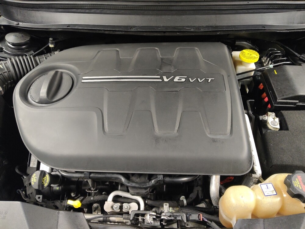 2020 Jeep Cherokee in Metairie, LA 70006 - 18099990 30