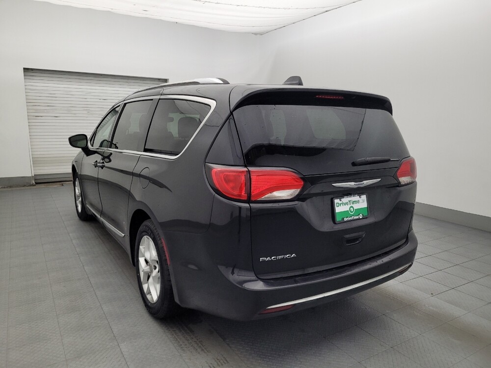 2020 Chrysler Pacifica in Metairie, LA 70006 - 18099995 5