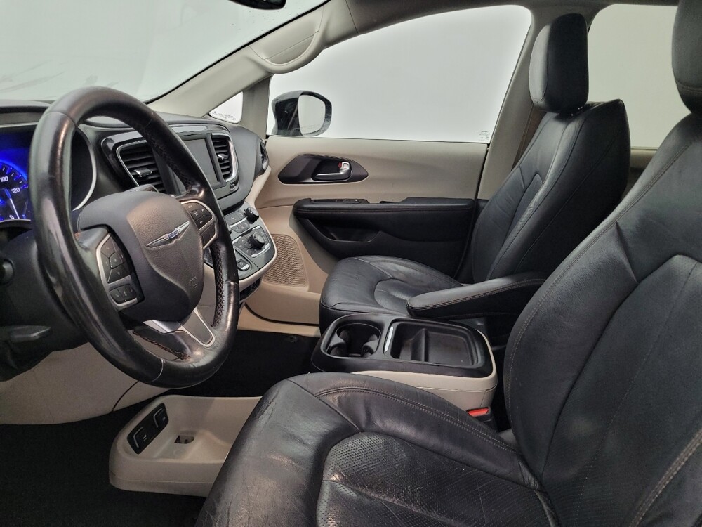 2020 Chrysler Pacifica in Metairie, LA 70006 - 18099995 17