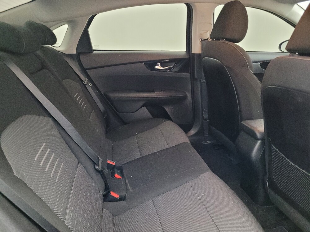 2019 Kia Forte in Metairie, LA 70006 - 18099996 19