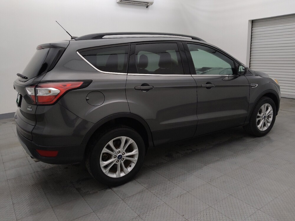 2018 Ford Escape in Metairie, LA 70006 - 18099999 10