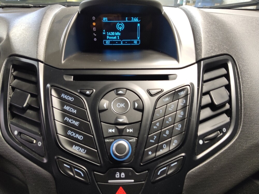 2017 Ford Fiesta in Metairie, LA 70006 - 18100000 25