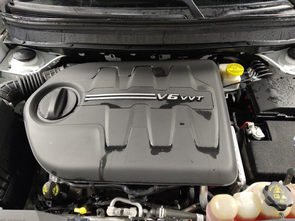 2022 Jeep Cherokee in Metairie, LA 70006 - 18100001 30